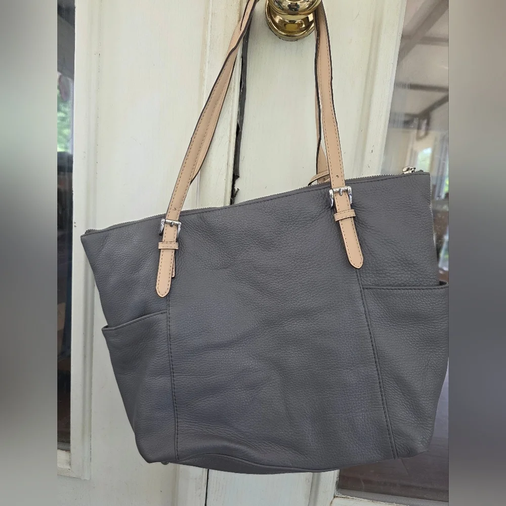 Michael Kors Gray and Cream Tote Bag Set - Picture 9 of 12